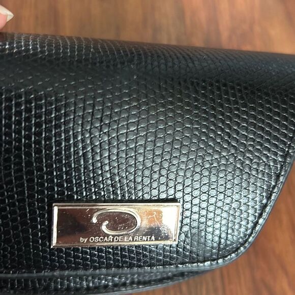 Oscar de Larenta black eyeglass sunglass case - Picture 2 of 5